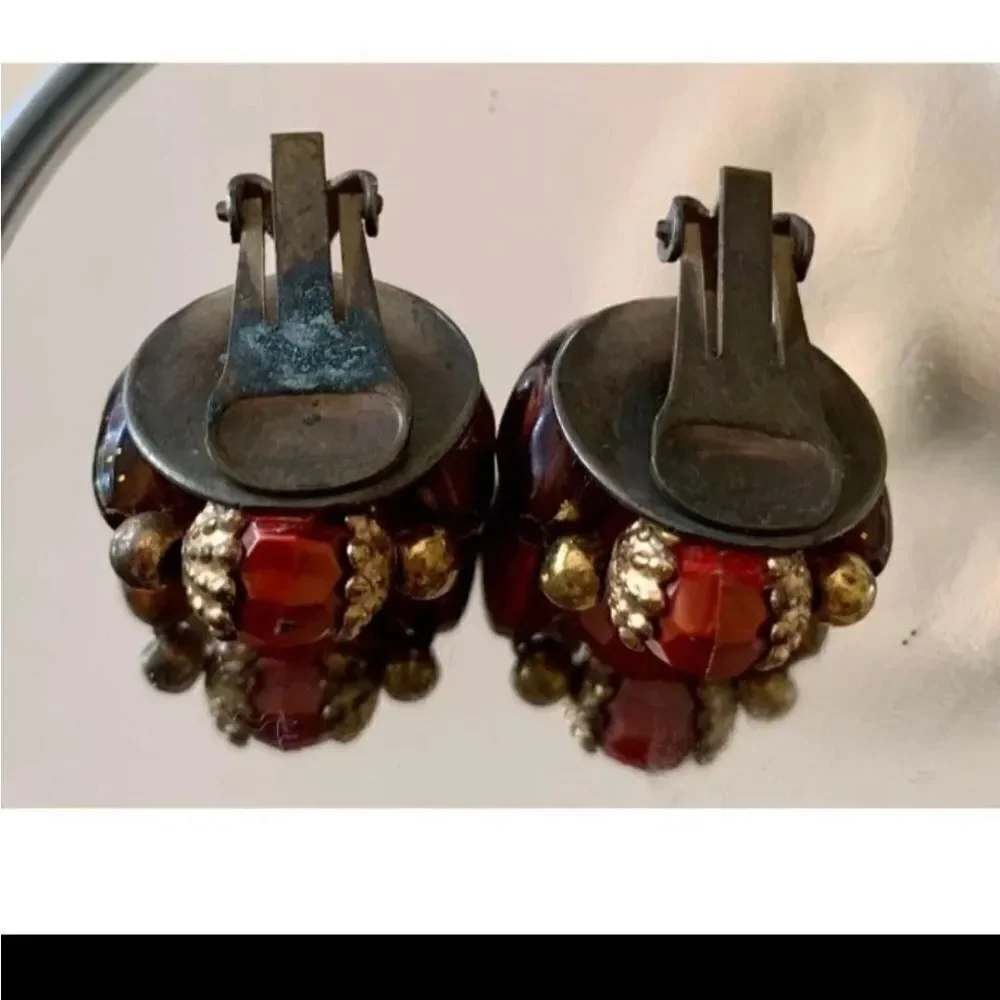 Vintage amber/orange/gold beaded clip on earrings‎